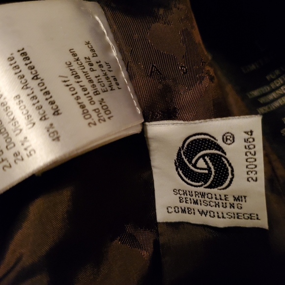 Lambswool and Muskrat fur Duffle Coat - Picture 12 of 16